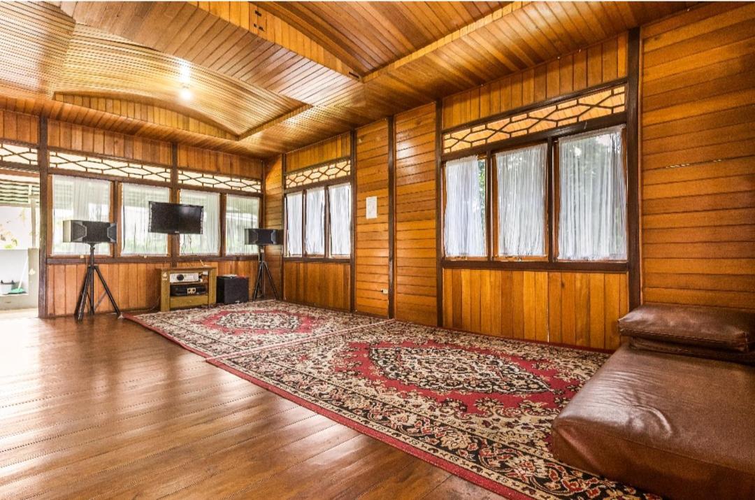 Villa Anjung Balak Cisarua Εξωτερικό φωτογραφία