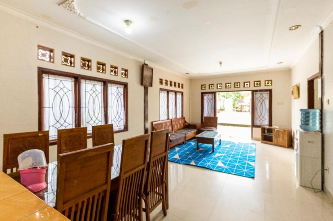 Villa Anjung Balak Cisarua Εξωτερικό φωτογραφία