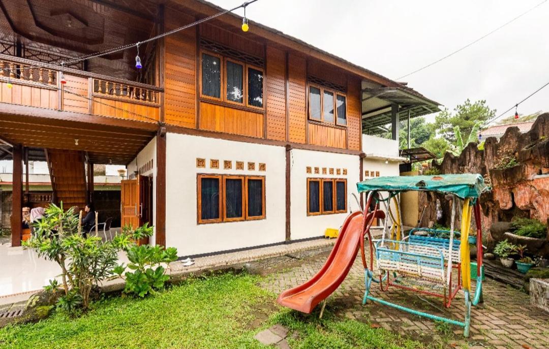 Villa Anjung Balak Cisarua Εξωτερικό φωτογραφία